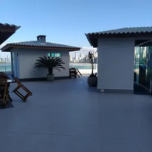 Um Com Piscina Frente Mar Apartamento Balneário Camboriú